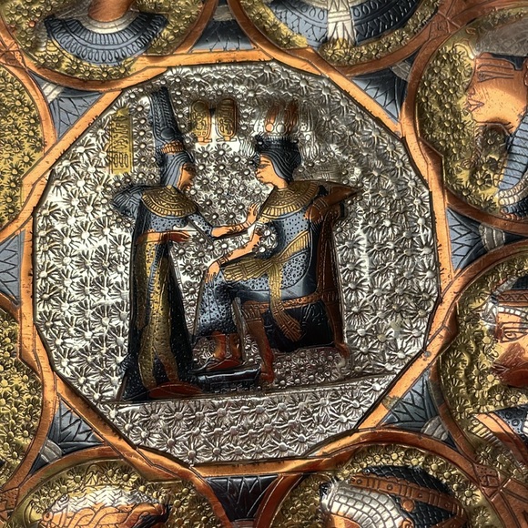 Egyptian decorative metal colorful plate. - Picture 3 of 8